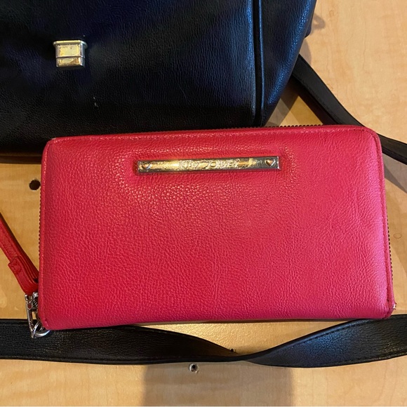 Betsey Johnson Black and Pink Phone Handbag with Wallet - Picture 12 of 12